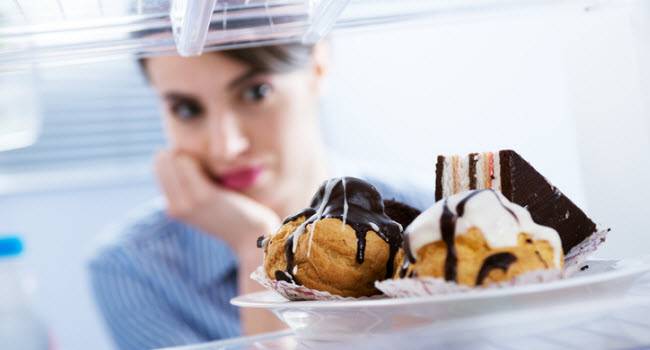 چگونه عادت به شیرینی و  شکر  را ترک کنیم؟