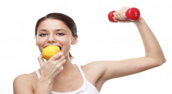 بخورید و ورزش کنید!  5 نکته برای افزایش عملکرد تمرینات ورزشی